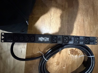 Tripp Lite Power Distribution Unit PDU PDU1230 24A 200-240V  20 Outlets AGIB5144