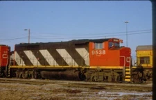 CNR 9538 GP40-2W, Chicago, Il 01/96; Kodachrome Original     