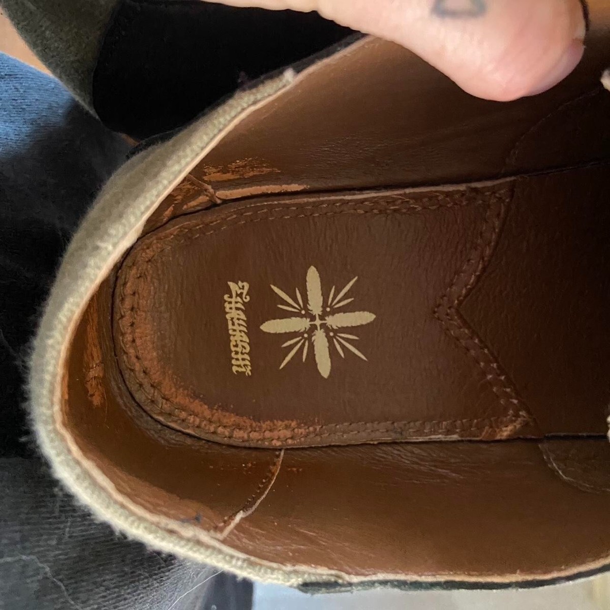 Size 10 Vans Billykirk x Taka Hayashi derby in olive and black VANS Derby Taka Hayashi LX x Billykirk Green Size 10  main image 2