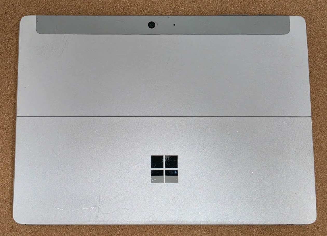 Microsoft Surface Go Pentium 4415Y 4GB Ram 64GB SSD Win 11 Pro ***READ***