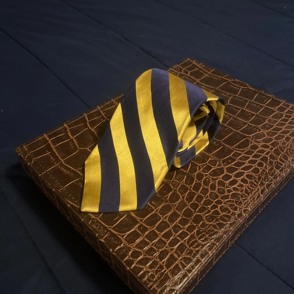 Corbata de seda Brooks Brothers Classic BB#4 Rep dorada/azul marino a rayas diagonales Foto 2 de 4