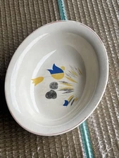 Vtg Unmarked 9”Oval Serving Bowl Pottery Spring Summer Flowers