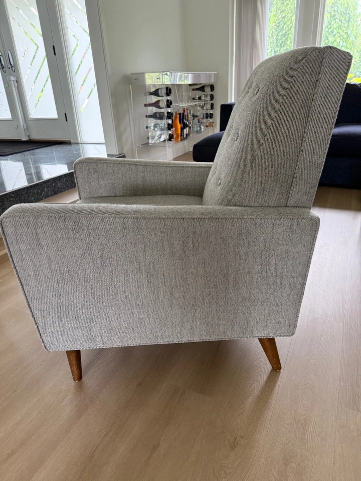 Sillón reclinable West Elm Rhys Mid-Century Foto 3 de 4