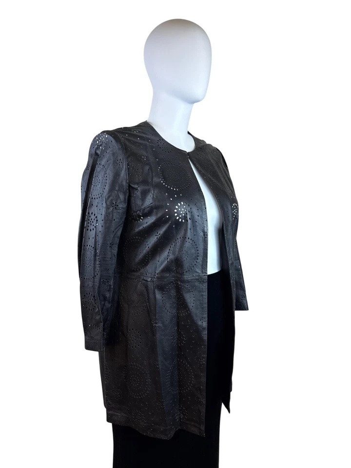 Chaqueta de cuero perforado negra Neiman Marcus para mujer corte láser frente abierto talla XL Foto 2 de 4