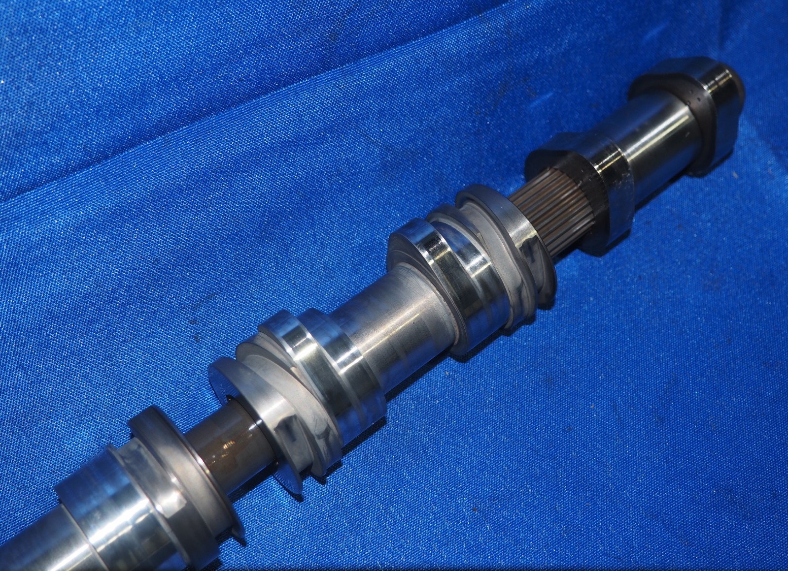 2013-2018 Audi RS7 S7 S8 Bentley 4.0L V8 Right Side Intake Camshaft 37K Miles!