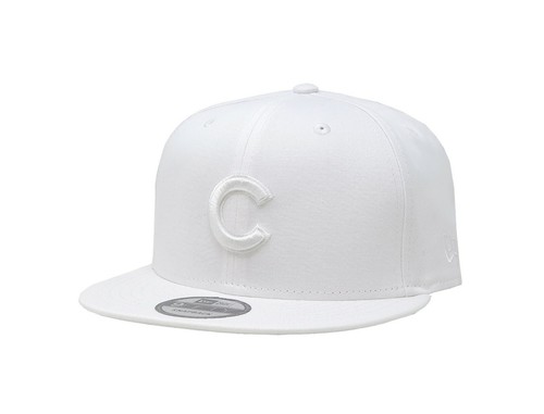 white cubs snapback
