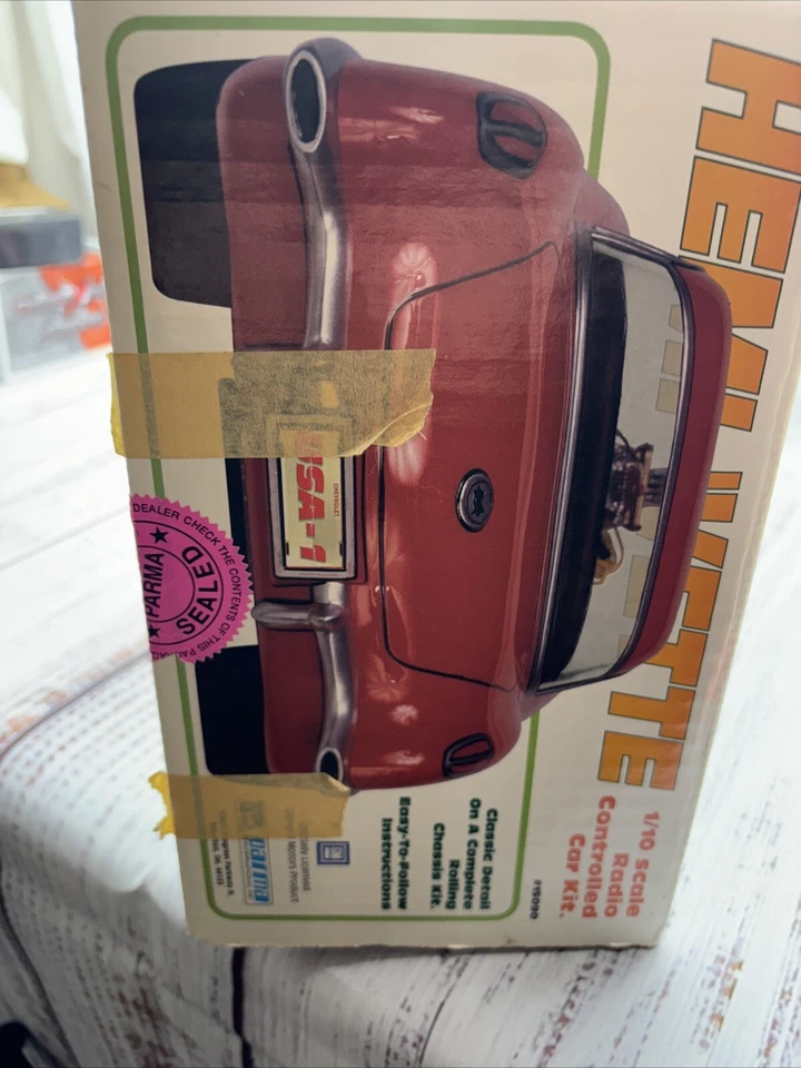 PARMA HEMI 'VETTE 1/10 SCALE RADIO CONTROLLED CAR KIT #15090 NEW-IN-BOX RARE!! - Image 3 of 4