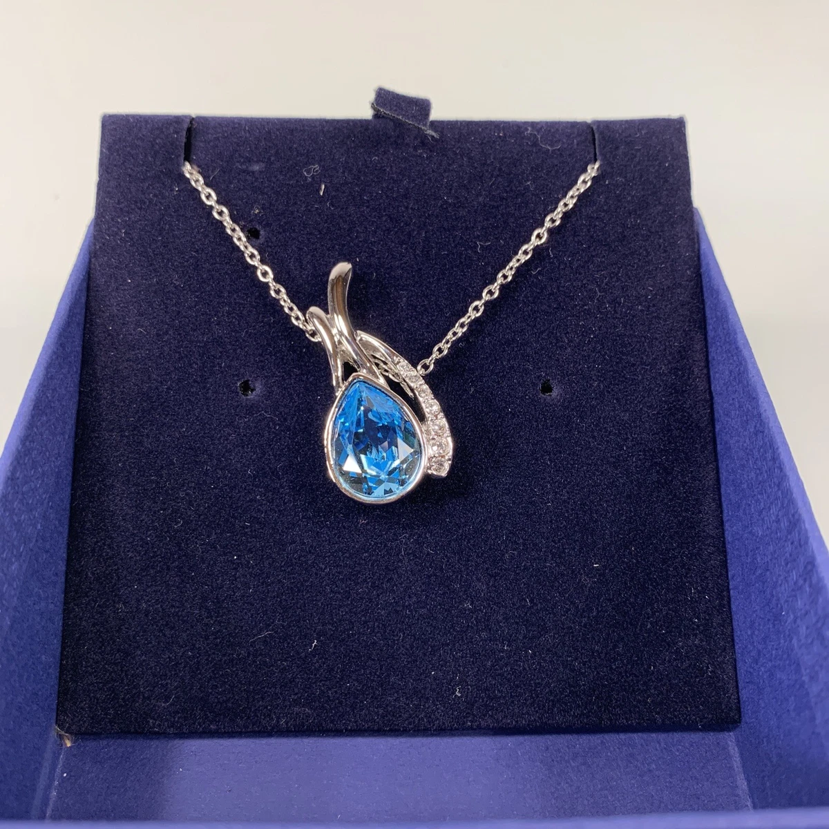 Blue topaz teardrop necklace sale