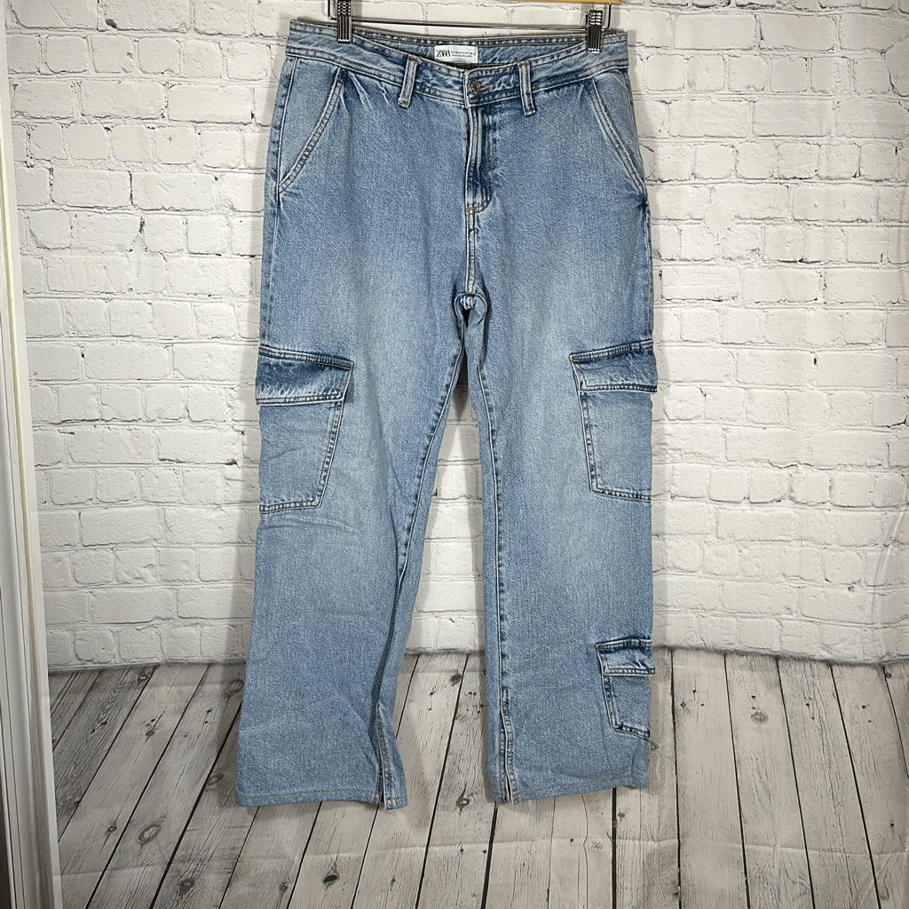 Zara Y2K Mid Rise Cargo Jeans Straight Leg size 8 Light Wash