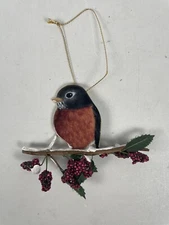 Bradford Editions Winter Traditions Robin Bird Ornament 2001 Garden Friend 38824