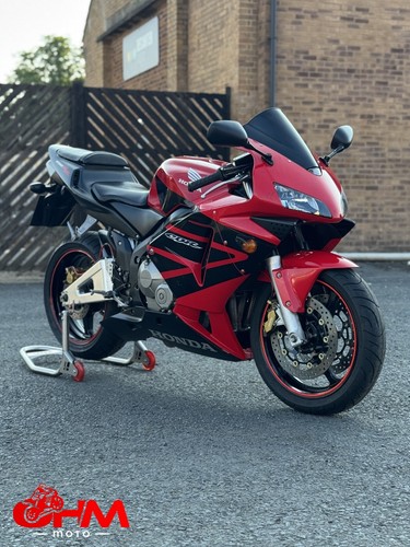 Honda CBR 600 RR - Low Miles - Picture 2 of 23