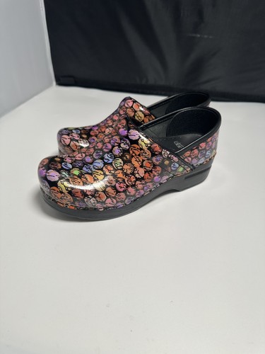 Dansko Viola Multicolor Dot/Cursive Slip On Nurse Clogs Women EU 37 US 6.5
