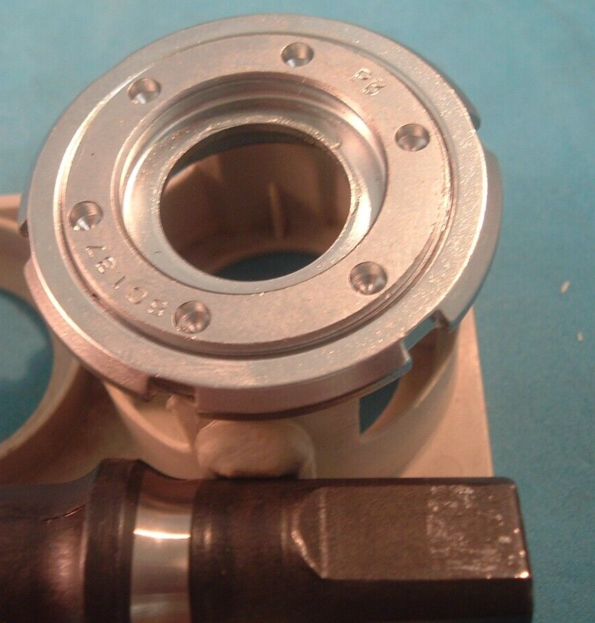 Boîtier De Pédalier Shimano 600 Ultegra BB-6400 - 68x113 Mm - Carré JIS - NEUF Dans Boîte