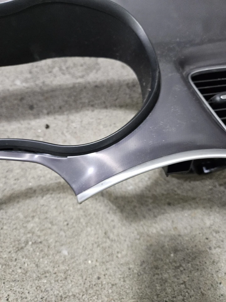 15‐25 Dodge Charger 8.4" Radio tablero bisel envolvente moldura paquete Scat SRT Foto 4 de 4