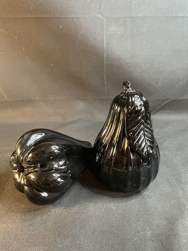2 Pezzi Frutta Nera in Vetro Artistico Pere? Figurine fermacarte - Foto 1 di 18