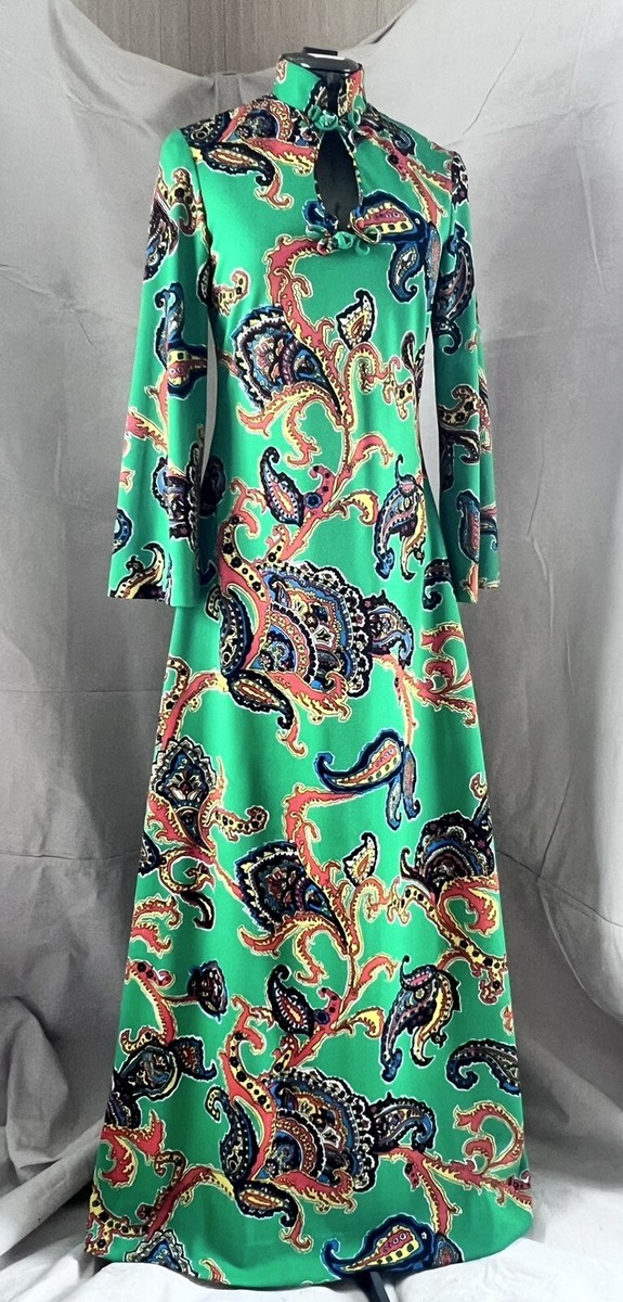 70s VINTAGE ACT II Green paisley Asian Style Maxi Dress Bell Sleeve Size Small 70s VINTAGE ACT II Green paisley Asian Style Maxi Dress Bell Sleeve Size Small
