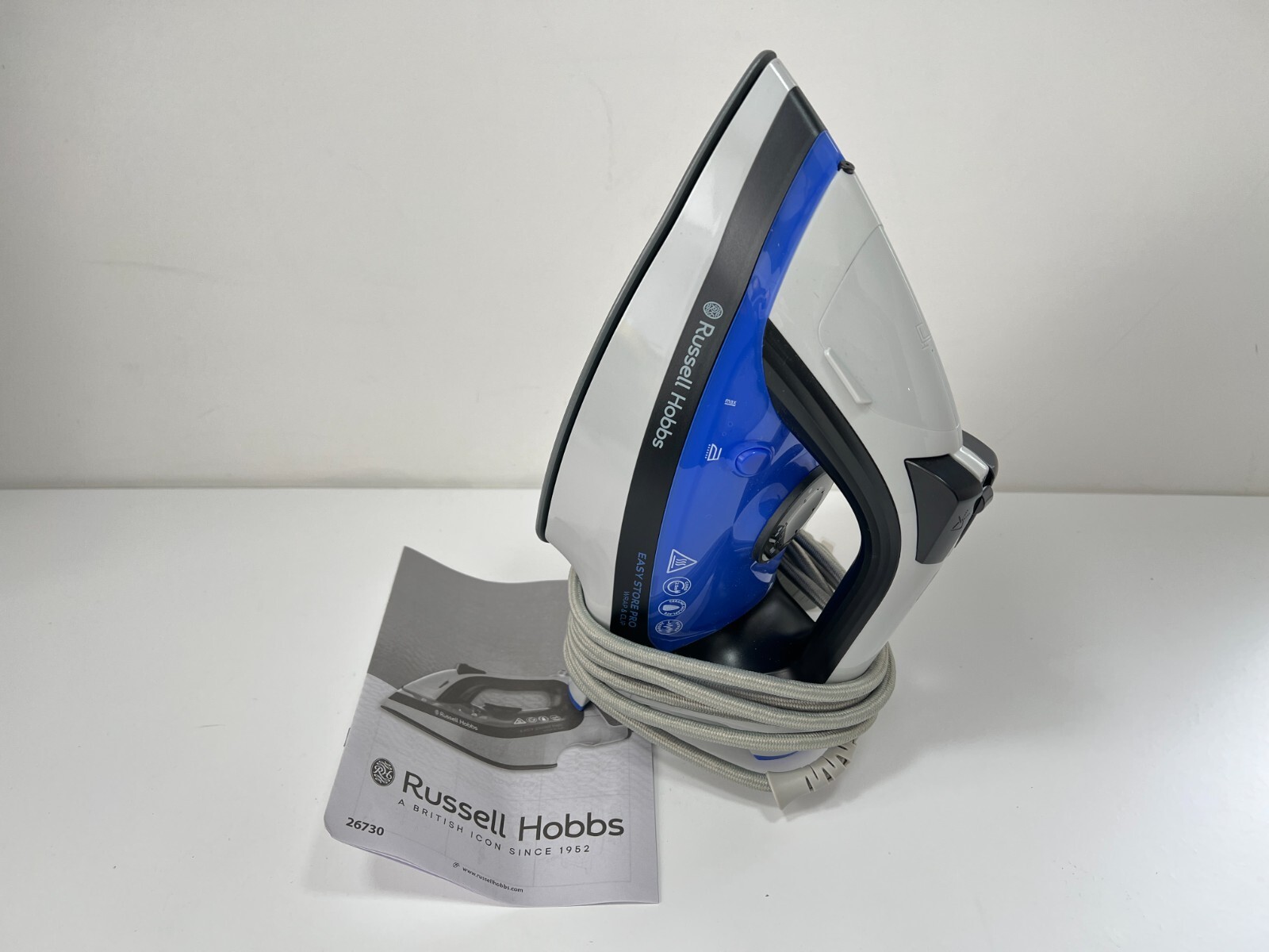 Russell Hobbs Iron Easy Store Pro Wrap & Clip 2400W Ceramic Soleplate 26730