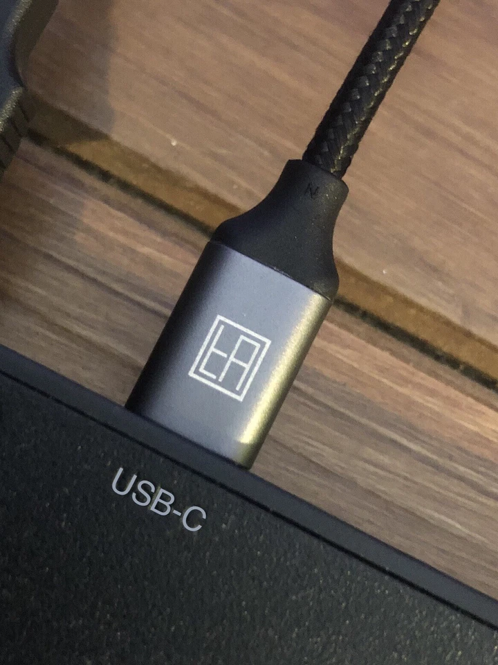 Type-C to 3.5mm Audio Earphone PD Adapter fits Google Pixel 2/3 *Description* - Image 3 of 4