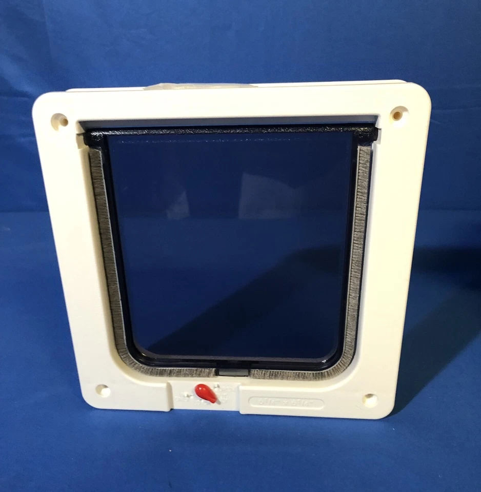 Pets Dog Cat Door Four-Way Lock Magnetic Flap Lockable 6 1/4" x 6 1/4" - Image 3 of 4