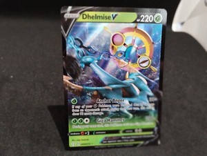 Pokémon Dhelmise V Shining Fates Ultra Rare 009/072 NM
