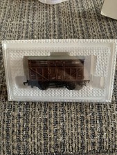 Bachmann 37-700A 10 Ton Cattle Wagon M292722 BR Bauxite / brown Unboxed Mp23