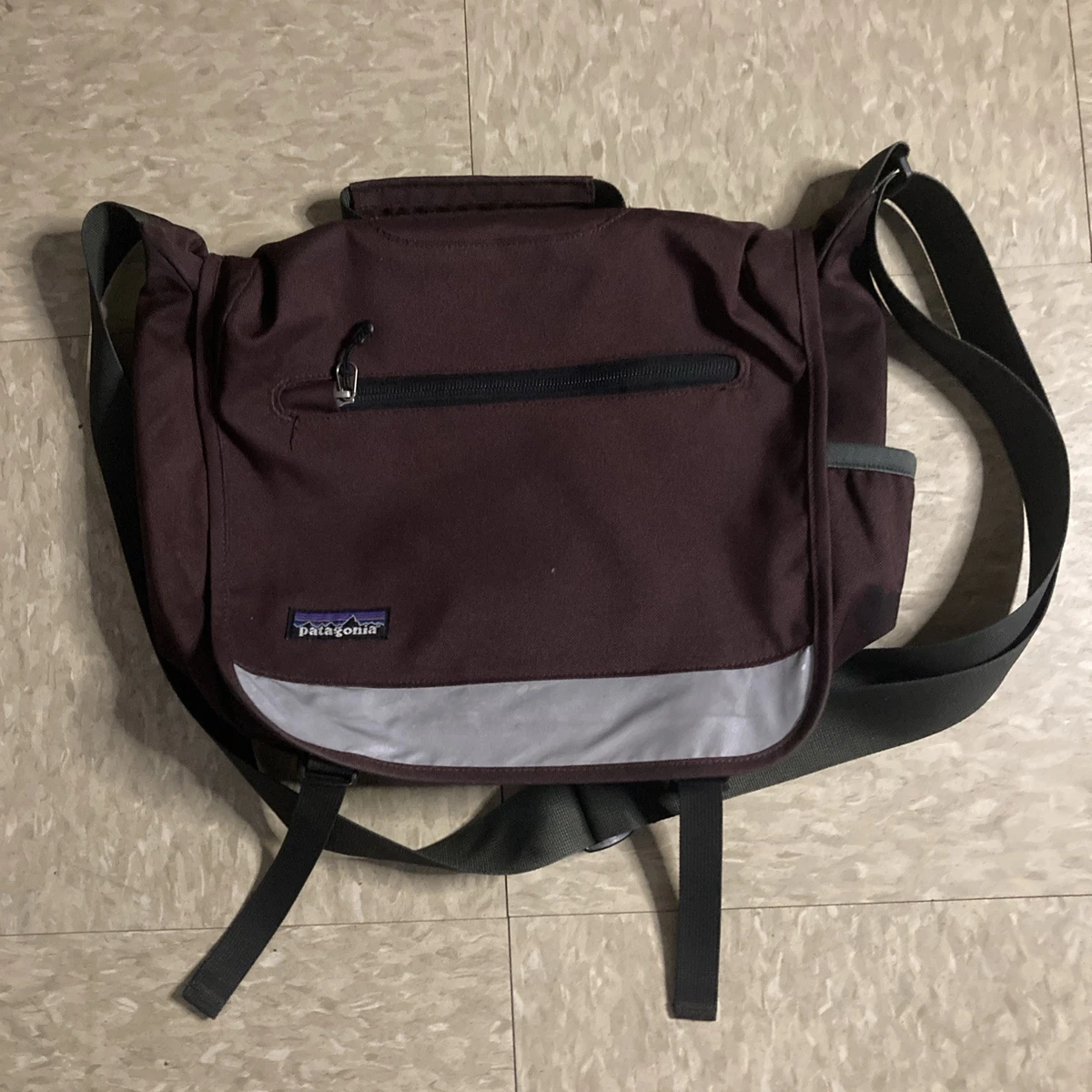 patagonia ハーフマスバッグ patagonia half mass messenger メッセンジャーバッグ