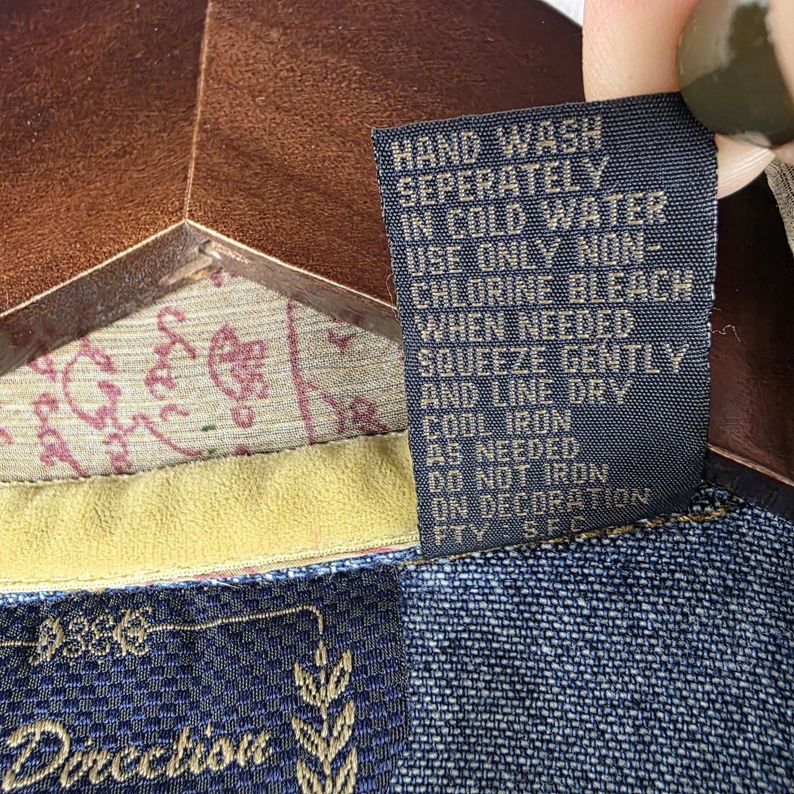 VTG Boho Patchwork Denim Jacket L Embellished Scr… - image 8