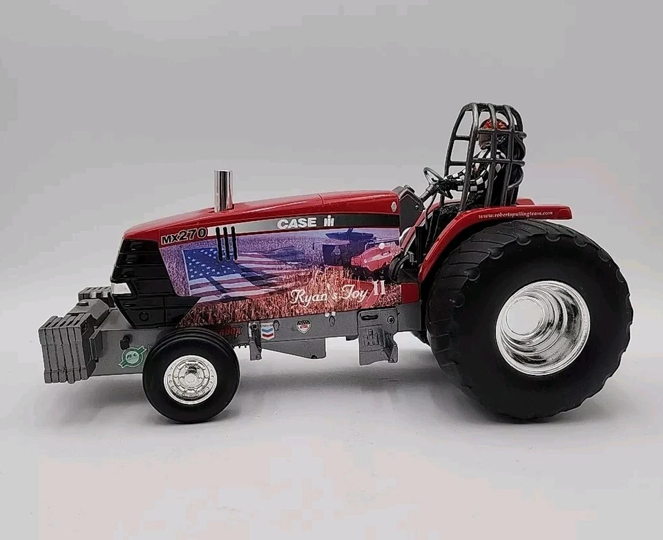 Roberts Pulling Team "Ryan's Toy II" 柴油库存拖拉机 — 第 2/4 张图片