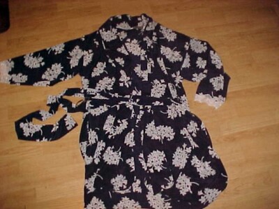 CHRISTIAN DIOR Saks Fifth Avenue WRAP or KIMONO STYLE