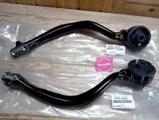 Genuine LEXUS SC430 2002-2010 Front Lower Suspension Arm Set
