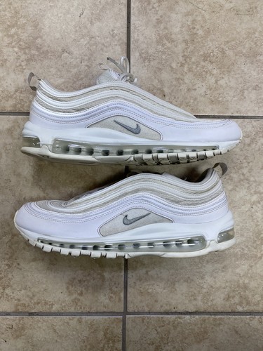 triple white wolf grey