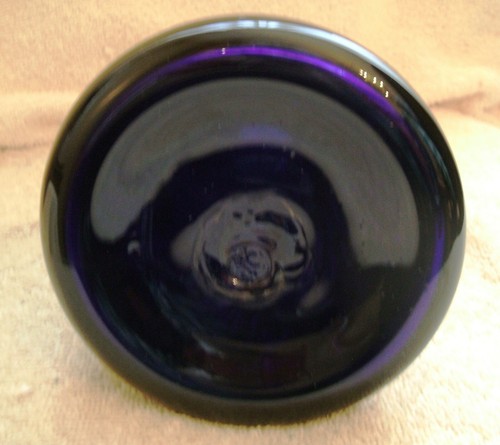 Vintage Robert Coleman Purple Cobalt Iridescent Hand Blown Glass Vase 8 1/4 In. - Picture 5 of 8
