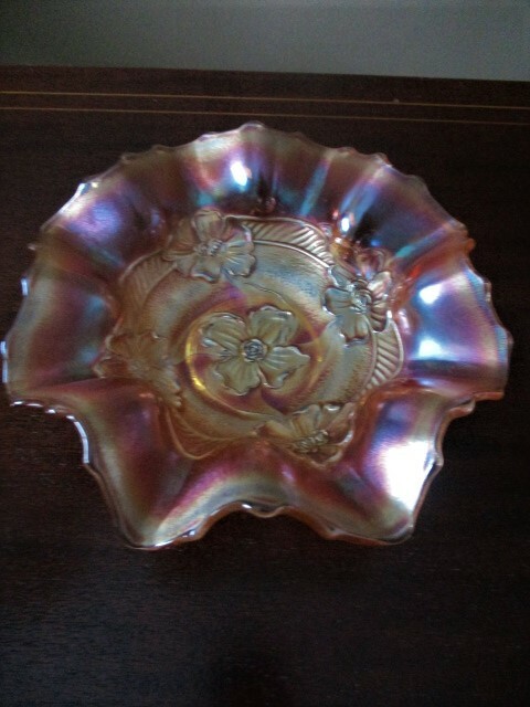CARNIVAL GLASS,IRIDESCENT DISH, FLORAL, SCALLOP EDGES