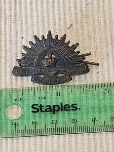 WWII USMC Australian Marine Cap Collar Pin Badge L@@K!!!