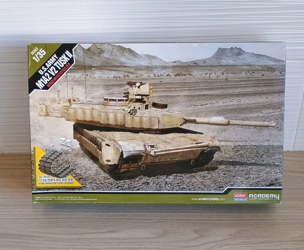 ACADEMY 1/35 Scale- U.S. ARMY M1A2 V2 TUSK II  Model Kit 13504