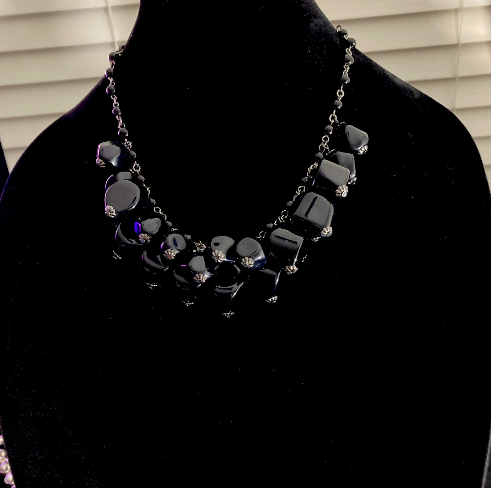 TALBOTS VINTAGE STATEMENT NECKLACE GUNMETAL/BLACK… - image 4