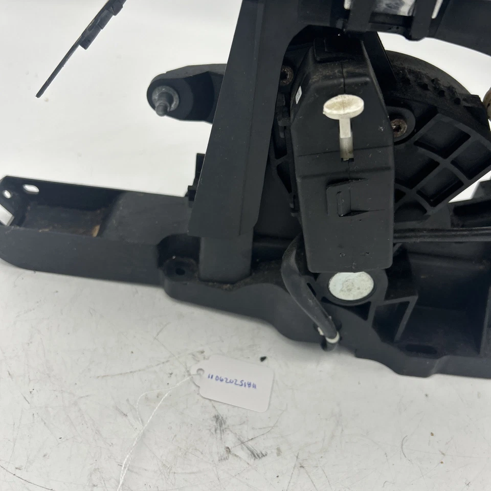 2004-2008 Ford F150 Automatic Floor Gear Shift Shifter Assembly OEM - Image 2 of 4