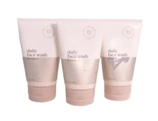 Bath & Body Wash Daily Face Wash with Vitamin B5 4 OZ - 3 Pack
