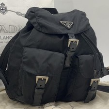 Zaino Prada borsa da giorno piccolo rylon zaino pelle nero triangolo logo placca
