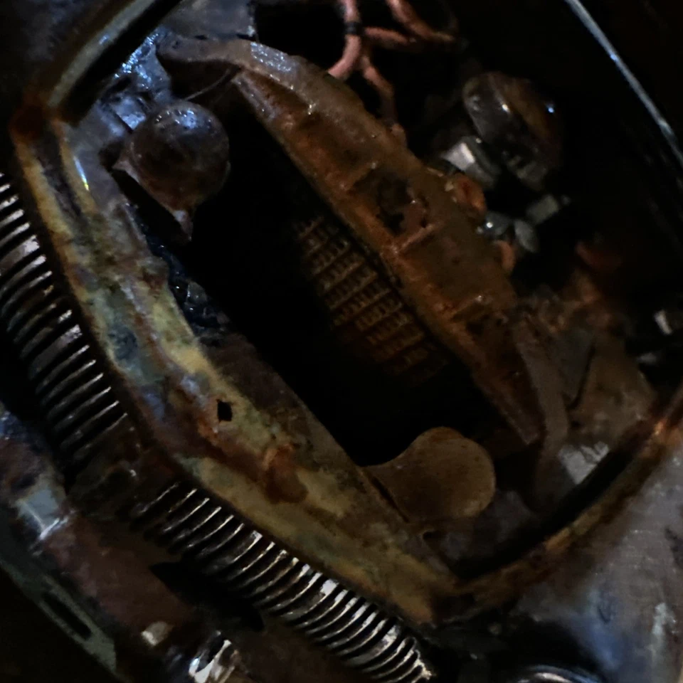 1949 Mercury Coupe’ - Barn Find Cars - 1:24 DIECAST - Danbury Mint - Weathered - Image 3 of 4