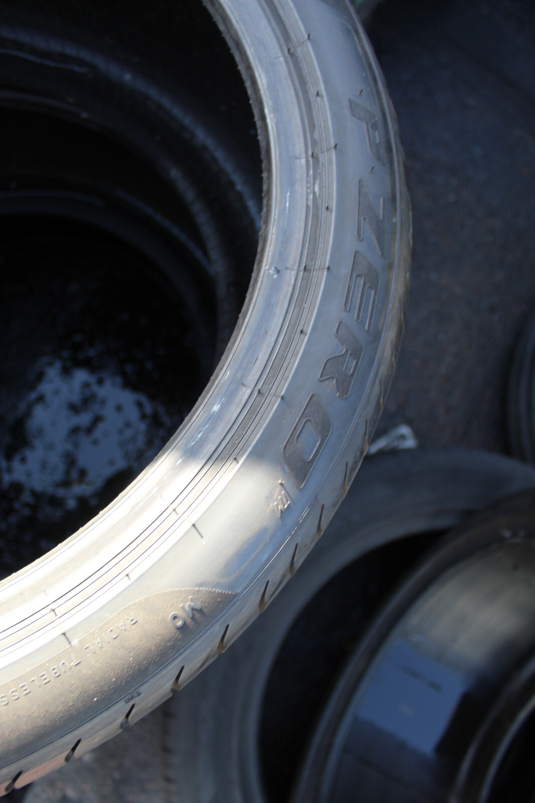 265 35 18 Pirelli, P Zero, MO, 97Y, x2 A Pair 6.0mm (F1_tyres) L3033