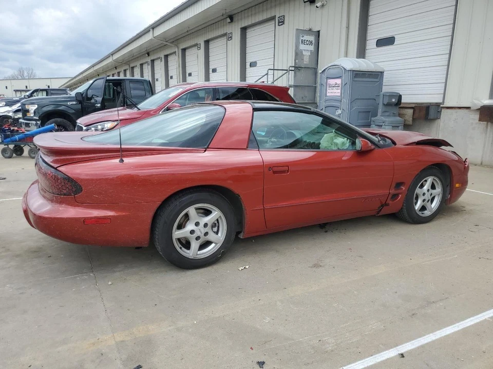 Pontiac Firebird Chevrolet Camaro 98-02 poco kilometraje transmisión automática 3,8 99 k Foto 3 de 4