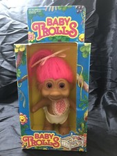 *Vintage Baby Trolls Pink Sleep Bed Action Figure