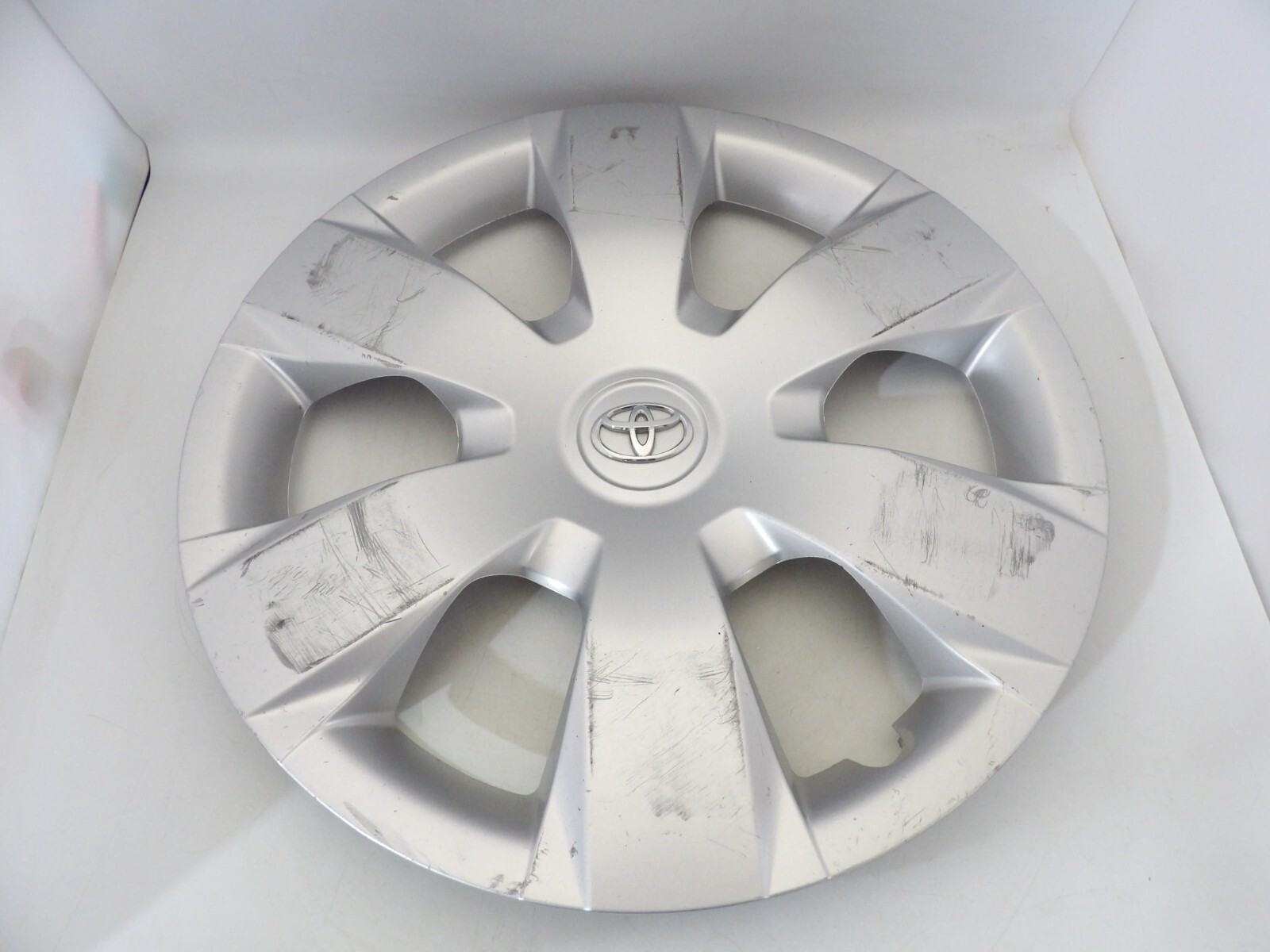 OEM 2007 2008 2009 2010 2011 Toyota Camry hubcap 16