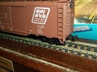 H O Athearn 50ft, .Auto Box Car. Sea Board Coast Line  S C L . New in Box . — photo 9