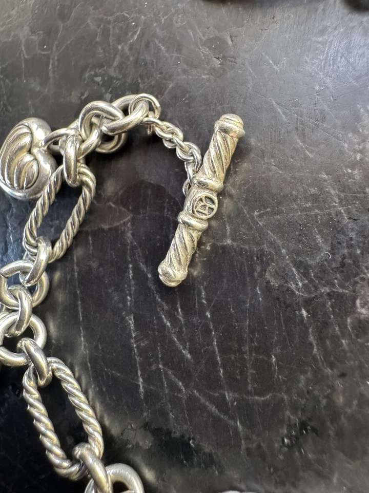 VTG David Yurman Sterling Silver & 18k  Gold Multi Heart Charm Bracelet 8.5” - Imagem 4 de 4