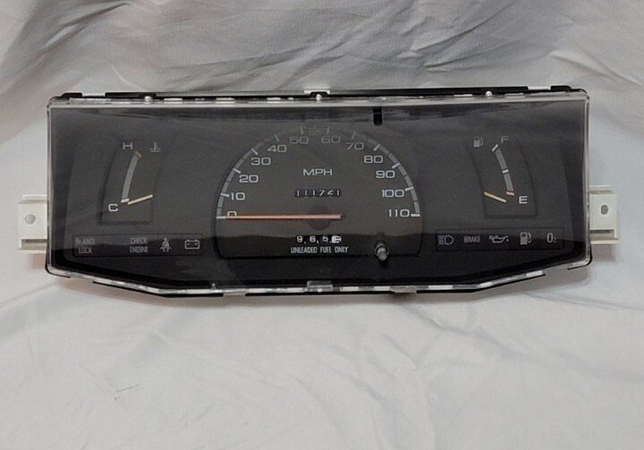 1988-1995 Isuzu Pup Pickup Rodeo Instrument Gauge Cluster