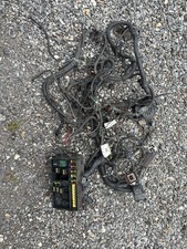 Ford Focus ST170 engine bay wiring harness fuse box