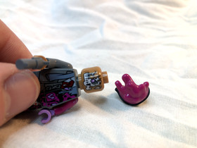 LEGO Minifigure - Two-Face Blueish Gray Suit - Batman - (SH0395) - Set #70915