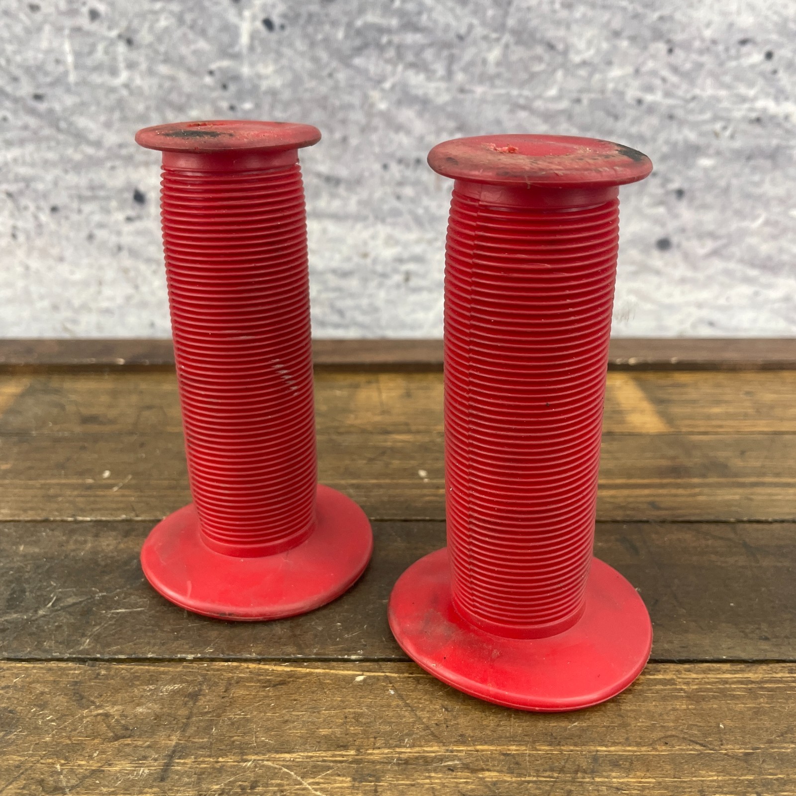Vintage BMX Grips Red Mushroom Style Old School BMX 5 in 22.2 mm  Slip On CUT
